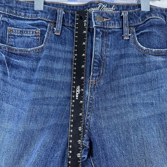 Universal Thread Women's Taper Leg Jeans Raw Hem Stretch Blue Size 12/31R - Picture 8 of 11